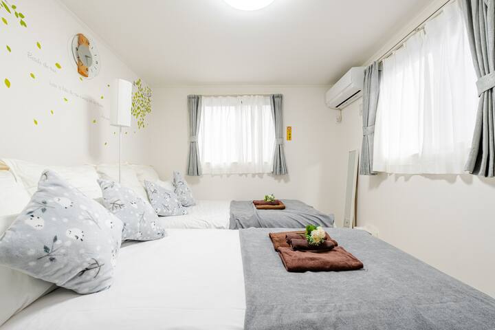 Shinjuku 3 min Luxury 3BR Shibuya 2 bathroom wifi gallery image 3