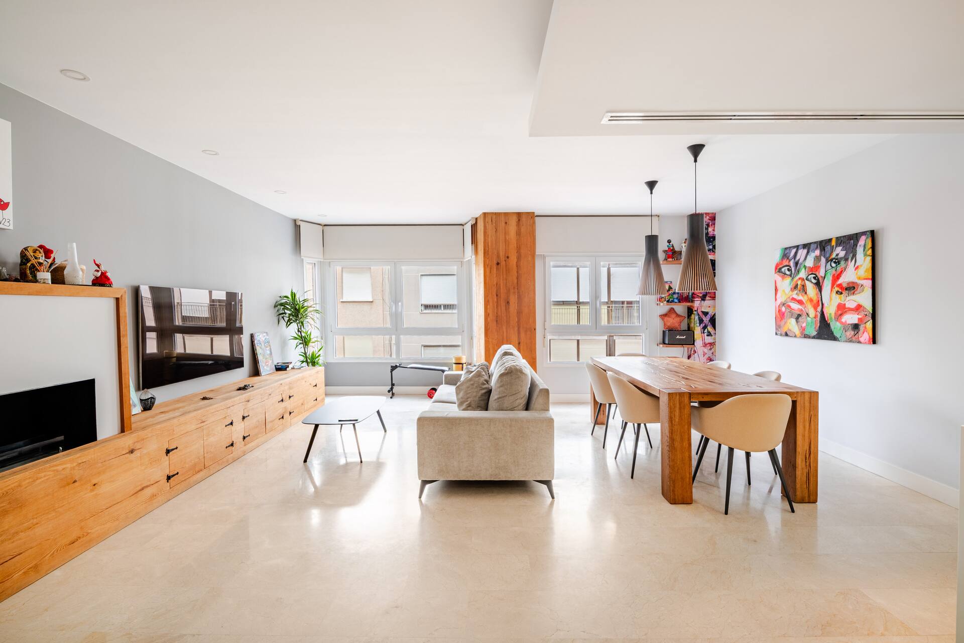 Lovely apartment in the city center (with parking)