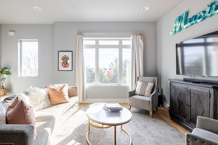 Groups Welcome! Rooftop Retreat W/ Luxe Bunks - Nashville