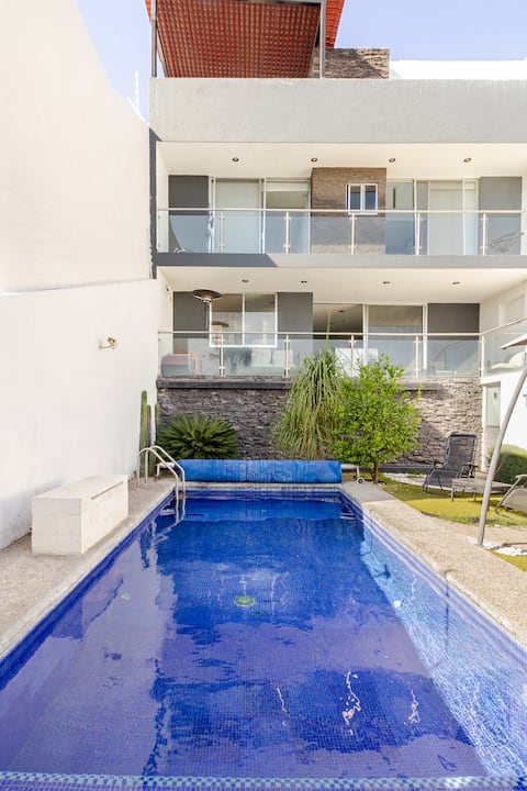 House · Private Pool · 12 people · Juriquilla