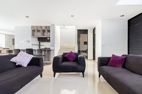 Beautiful and exclusive house with its own pool!