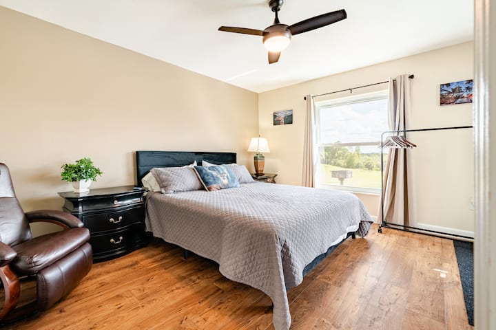 主卧-加大双人床 