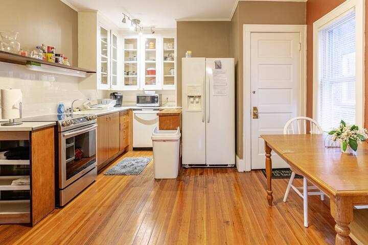 Inactive Hospitality House – 3BR by UR Medical gallery image 3