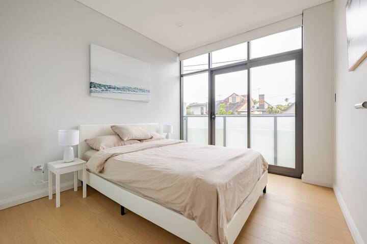 3 bdr Townhouse in Leichhart SYD gallery image 3