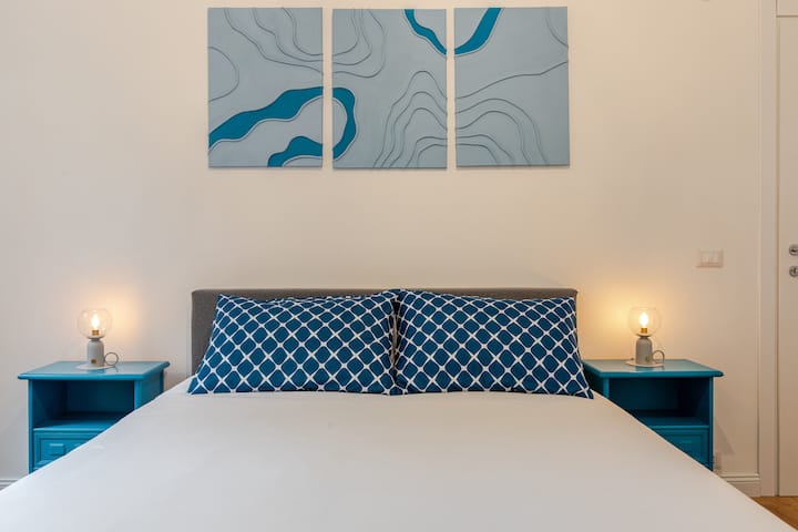 Lit double très confortable 180x200 - Very comfortable double bed 180x200