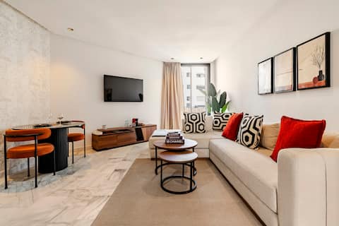 Top performing Airbnb: Ferme Bretonne • 1BR, parking & fiber in Arrondissement De Hay Hassani مقاطعة الحي الحسني