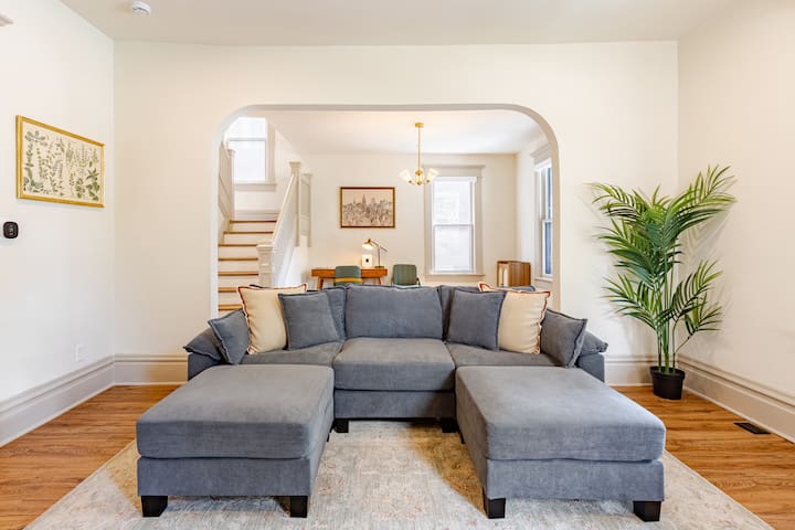 Newly Renovated Historic Gem | Centrally Located! gallery image 2