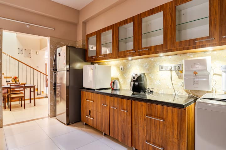 Full kitchen image 3