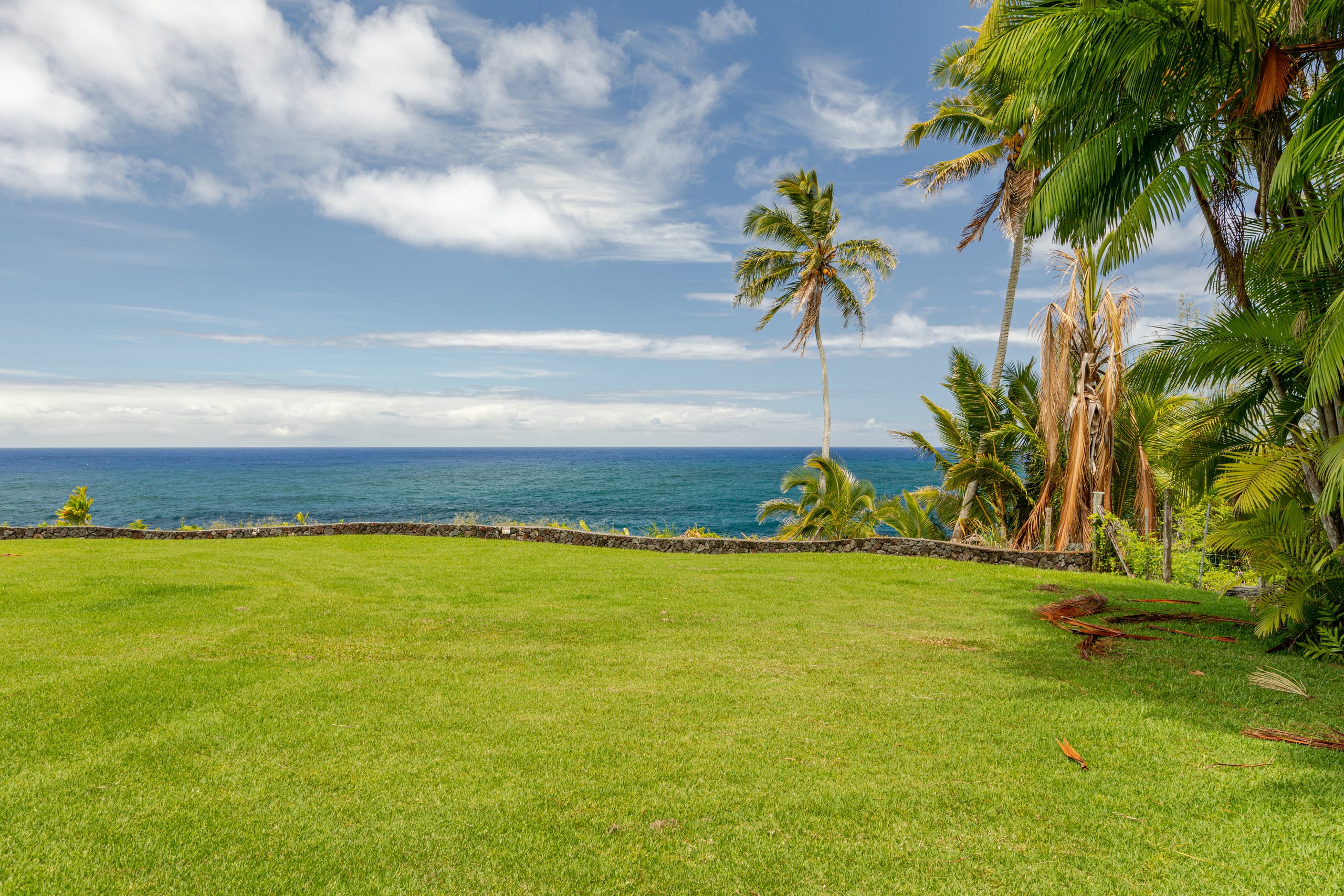 Home in Hakalau · ★4.97 · 2 bedrooms · 2 beds · 1 bath - Photo 29