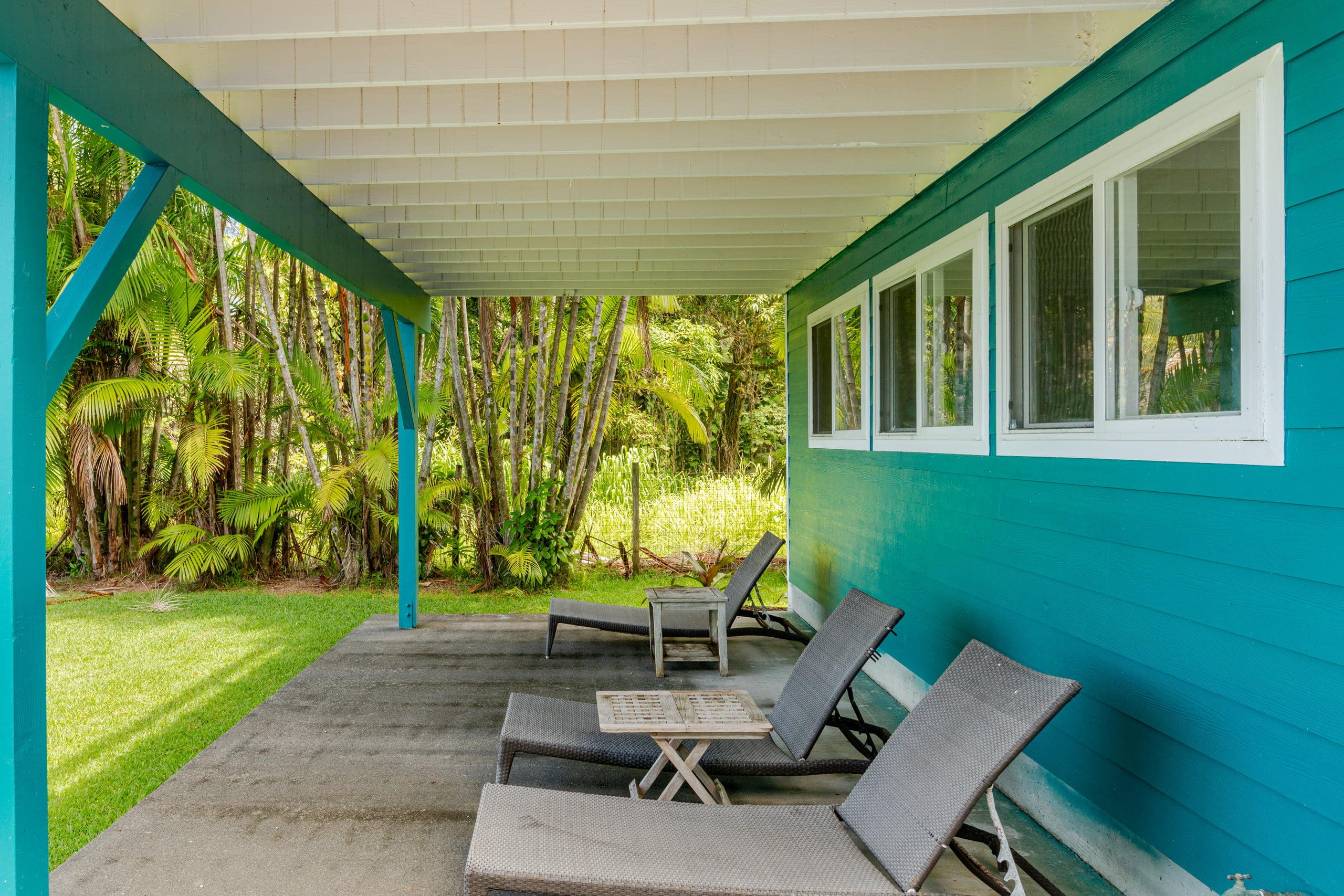Home in Hakalau · ★4.97 · 2 bedrooms · 2 beds · 1 bath - Photo 21
