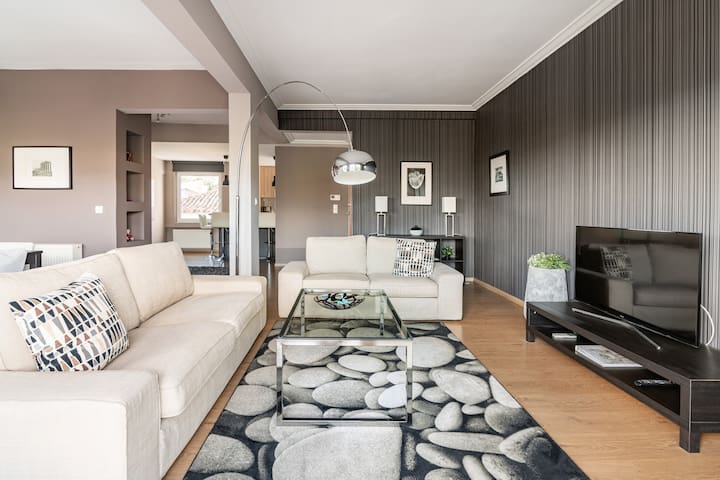 5 min from Acropolis, New Apartment, Amazing View