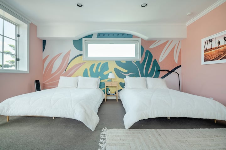 The Mountain Beach House Suite HSR23-000799