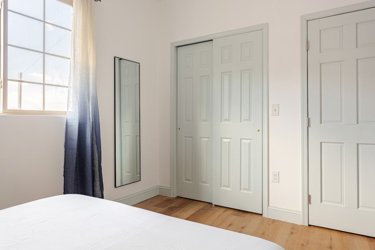 Mins to Fishtown & Center City | GlobeNest