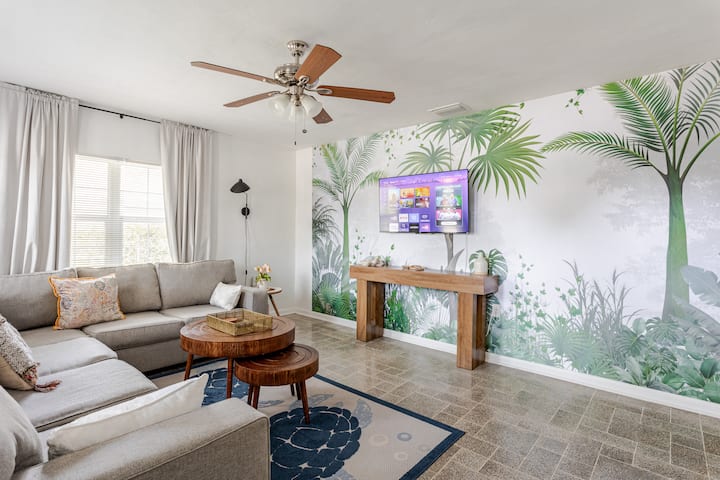 Entire 2 Br Home: Sleeps 6, Mins To Armature Works - Tampa Bay, FL