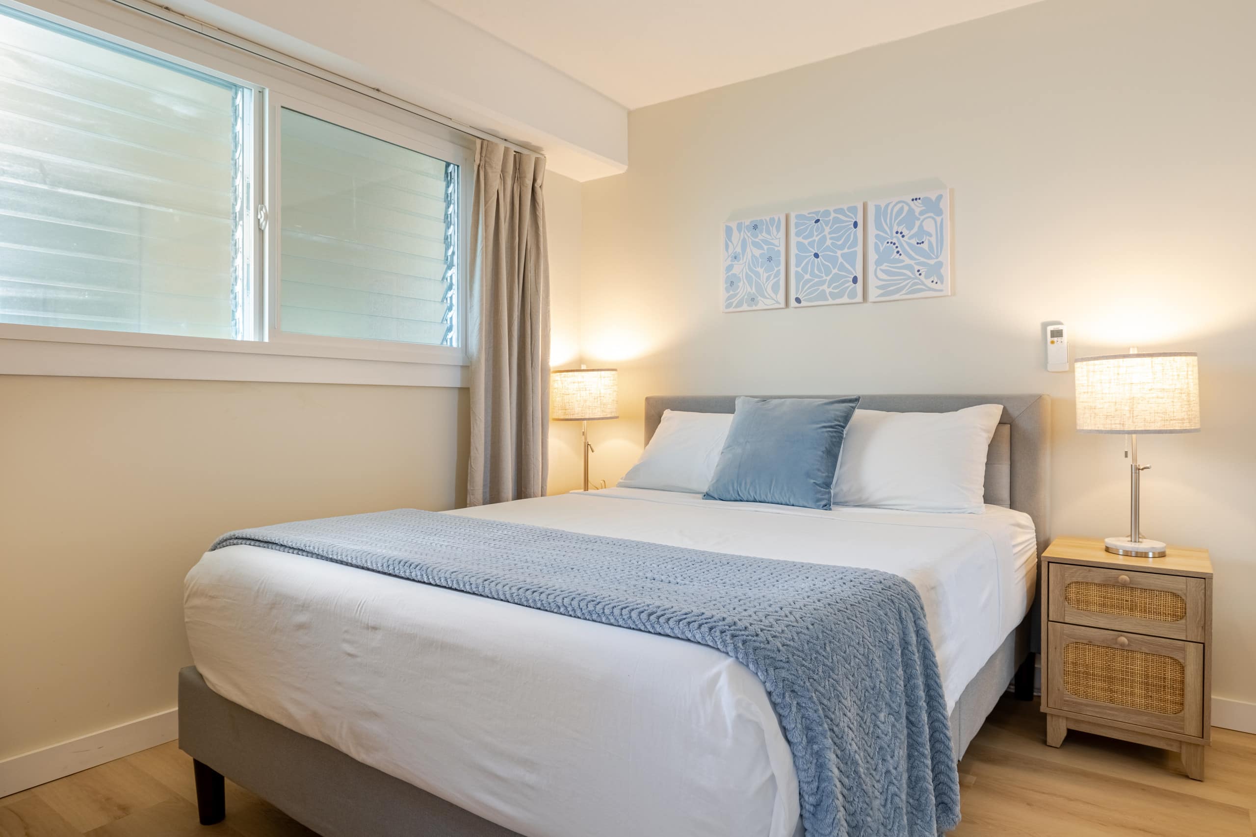 2BR Waikiki Condo • Ocean & City Views+Parking - Image 13