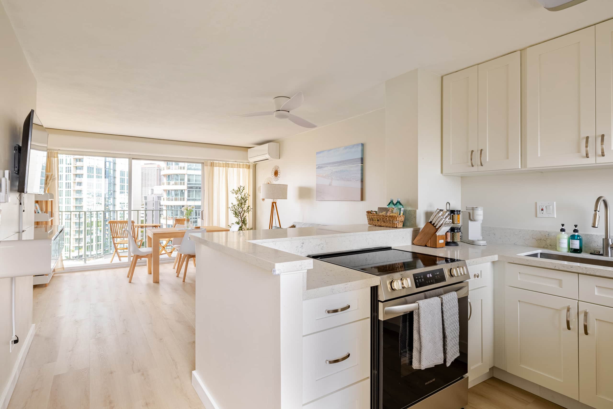 2BR Waikiki Condo • Ocean & City Views+Parking - Image 6