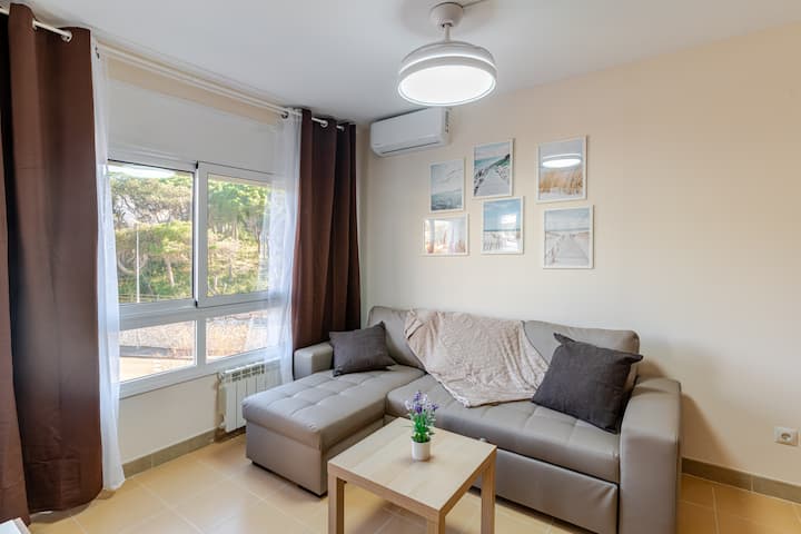 New Apartments In Lloret: Golden Sand Steps Away - Blanes