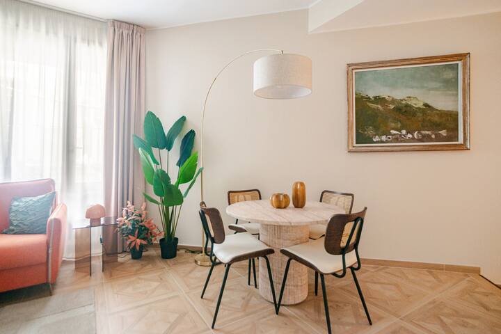 Luxury Apartment with suites in Duomo gallery image 2