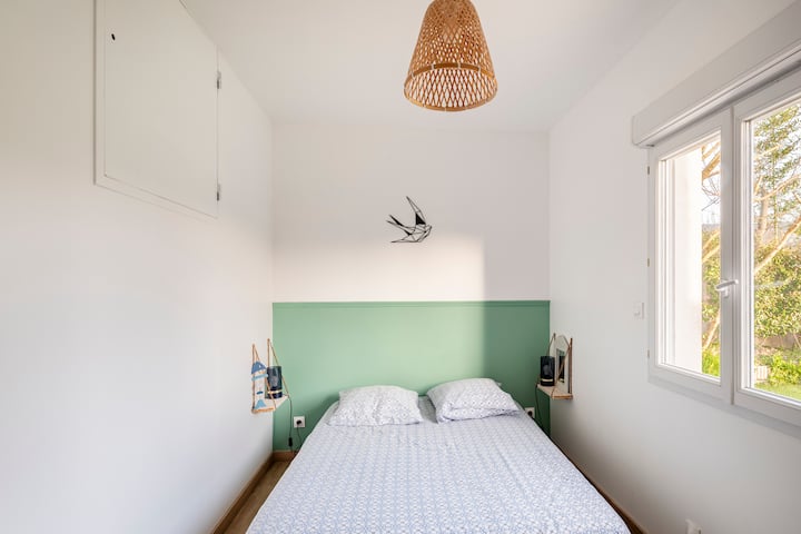 Sublime Appart / Terrasse Piscine Privee Jardin - ibis budget Aubagne Paluds Agora