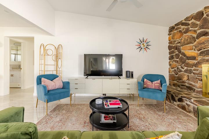 Palm Villa | Private Pool | Close To El Paseo - Palm Desert, CA