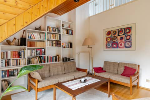 Beautiful air-conditioned gallery apartment 84 sqm in the countryside