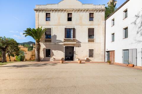 Can Rovira: Vast property, 20 min from Barcelona