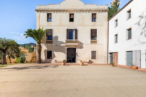 Can Rovira: Vast property, 20 min from Barcelona