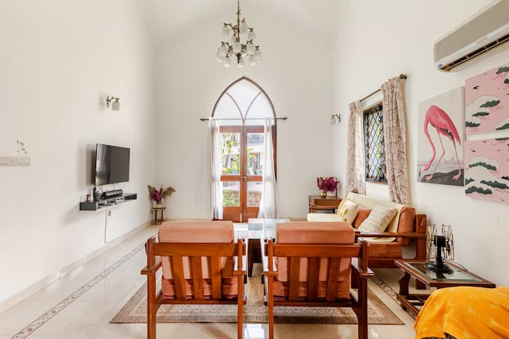 Living room image 2