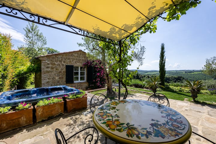 Panoramic view & outdoor jacuzzi - Pienza