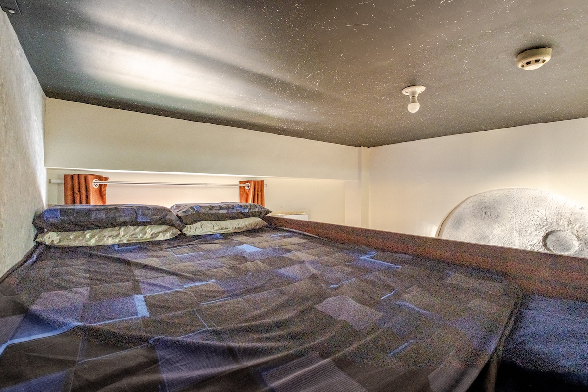 Spavajte pod sjajnim mjesecom – ovo je mjesto za romantične večeri i obljetnice koje će izgledati sjajno na Instagramu.