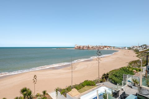 Luxurious waterfront villa