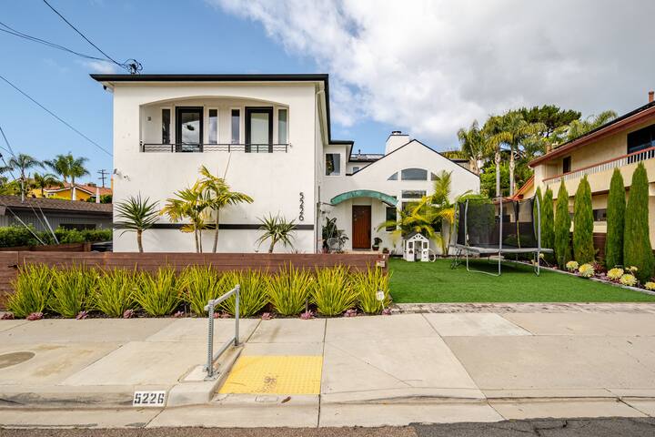 Pacific Beach Family Fun House gallery image 2