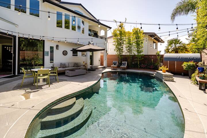 Pacific Beach Family Fun House gallery image 3