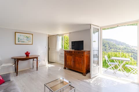 Airbnb performant: Independent studio in property near Monaco à Roquebrune Cap Martin