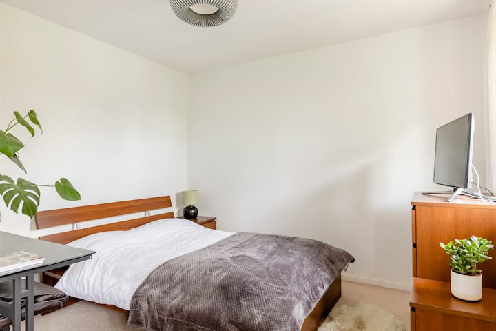 Stylish Private Superior room in Chiswick 1