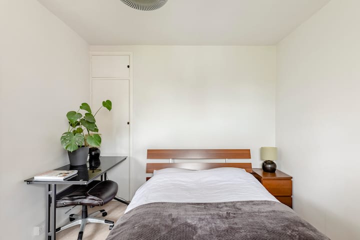 Stylish Private Superior room in Chiswick 1