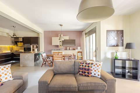 Top performing Airbnb: French Riviera in Δήμος Πρέβεζας