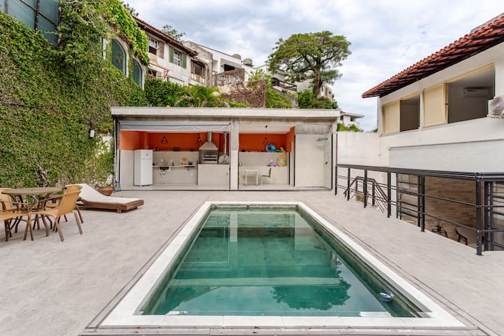 Spacious home with views of Christ the Redeemer.