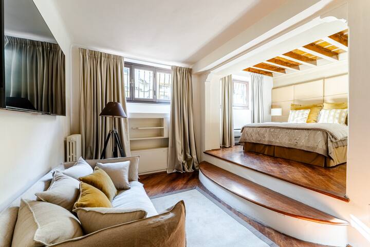 Albizi 25 Luxury Home gallery image 2