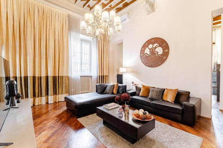 Albizi 25 Luxury Home gallery image 4