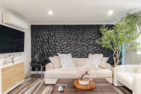 Jacuzzi Guesthouse - Perfect Getaway!