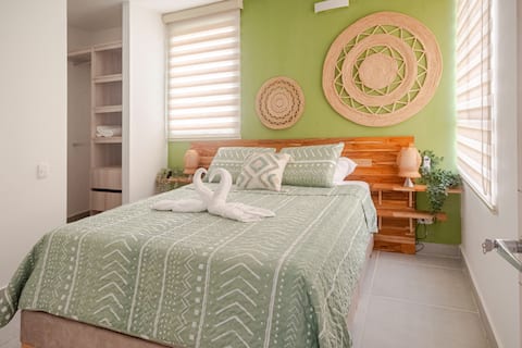 Luxury & Family-Friendly Apt near Beach Serena Mar