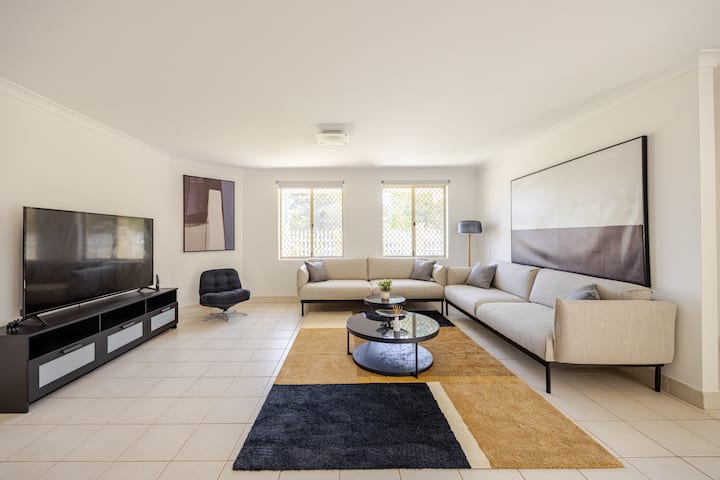 Entire House In Westminster, Perth - Perth