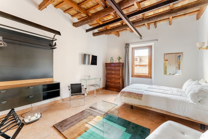 “nice & quiet home” Trastevere