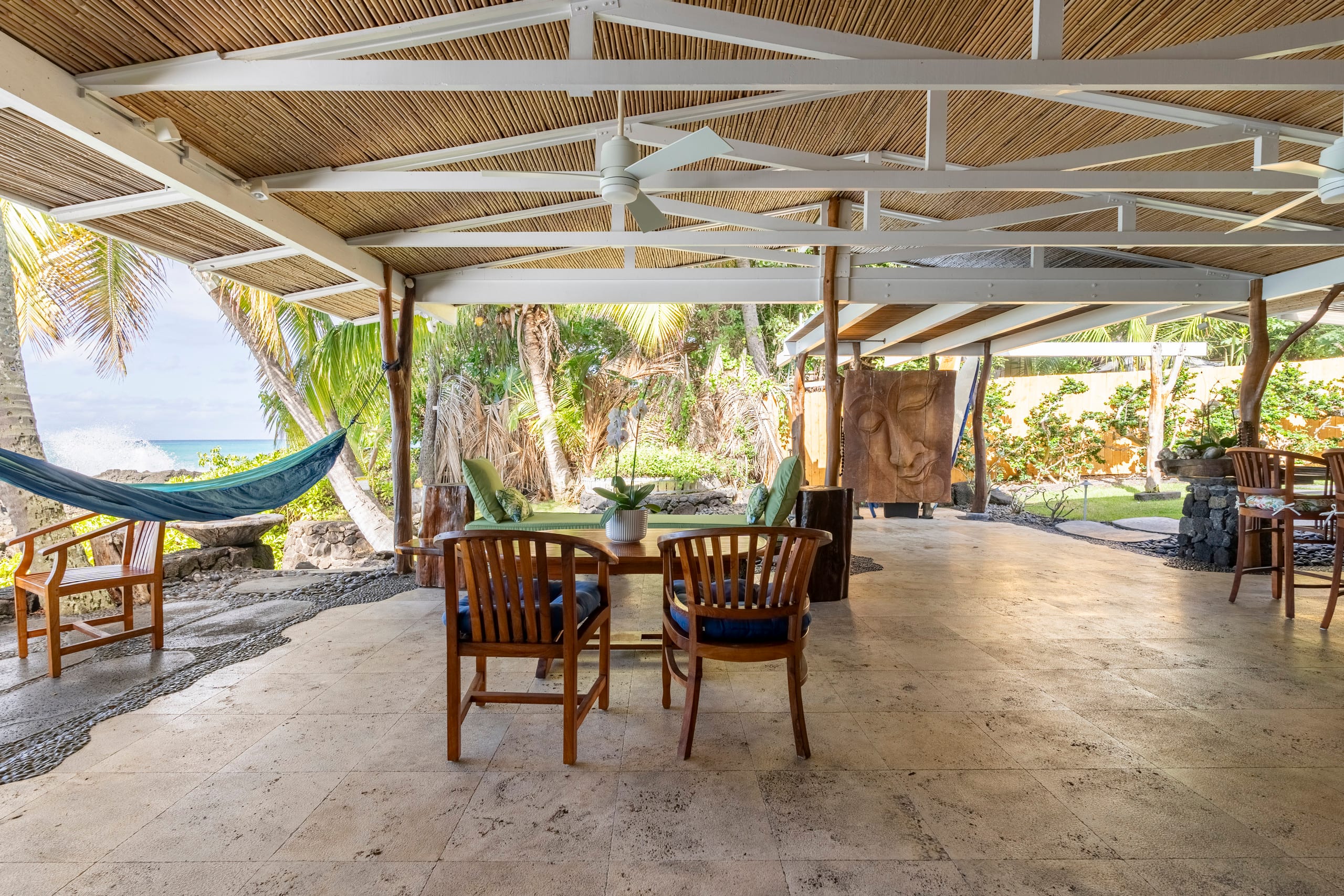 Home in Kailua-Kona · ★4.97 · 2 bedrooms · 2 beds · 2 baths - Image 31