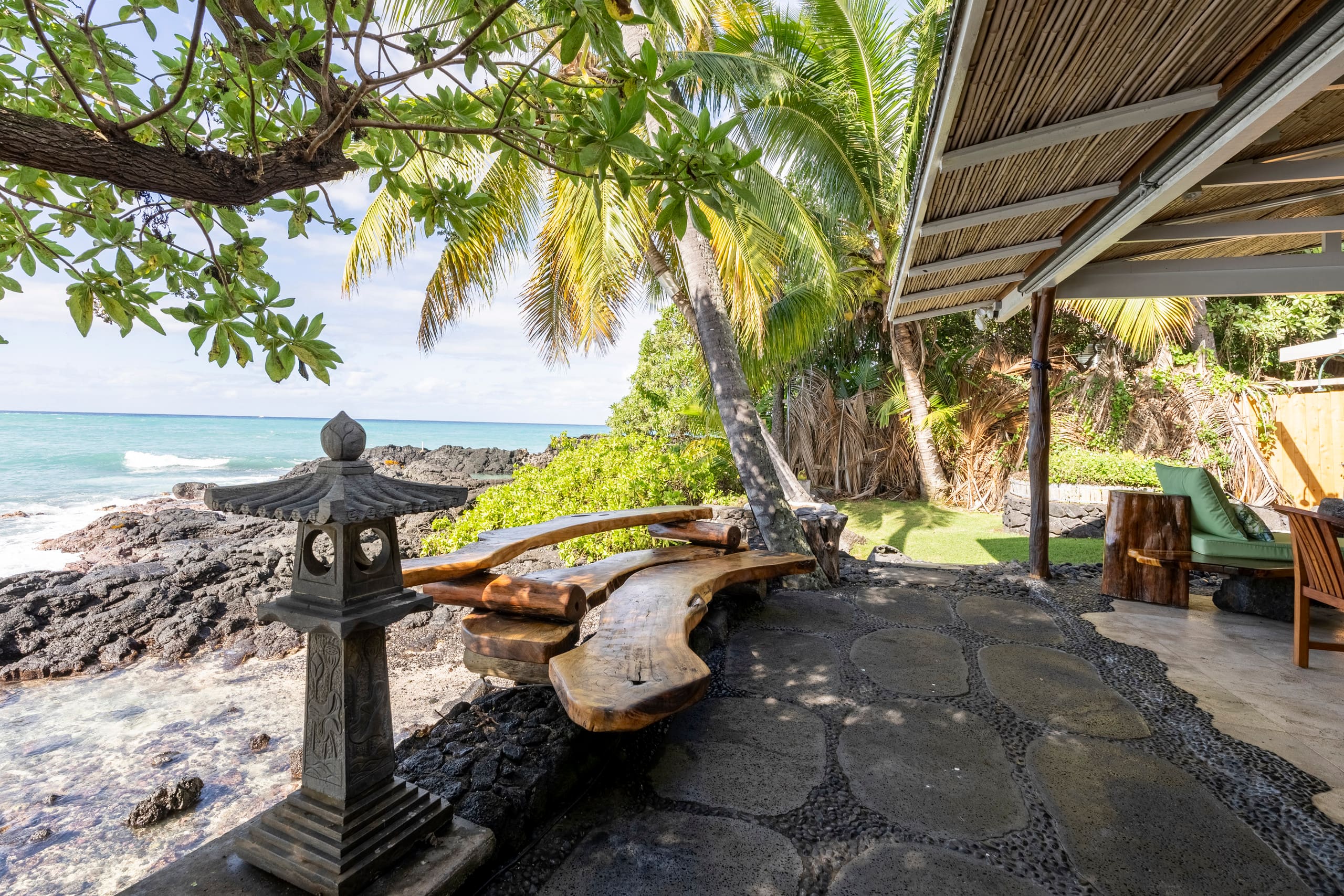 Home in Kailua-Kona · ★4.97 · 2 bedrooms · 2 beds · 2 baths - Image 49