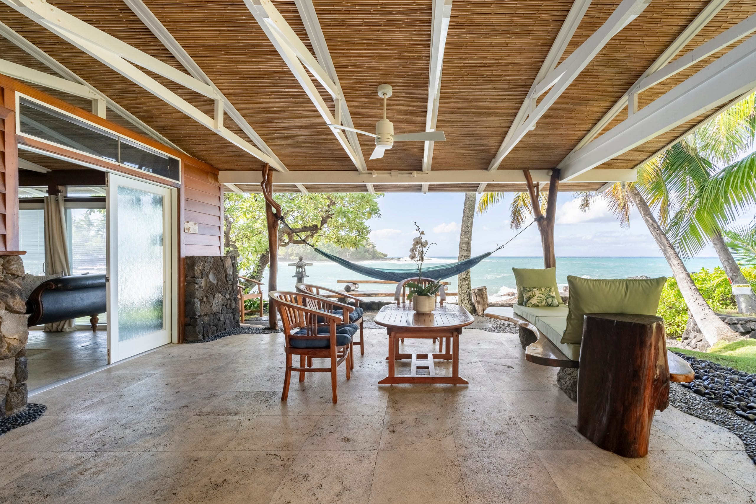 Home in Kailua-Kona · ★4.97 · 2 bedrooms · 2 beds · 2 baths - Image 21