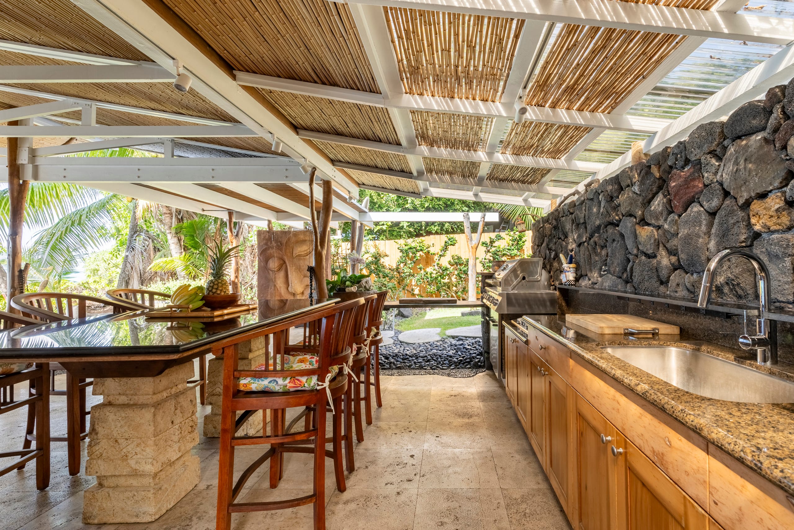 Home in Kailua-Kona · ★4.97 · 2 bedrooms · 2 beds · 2 baths - Image 45