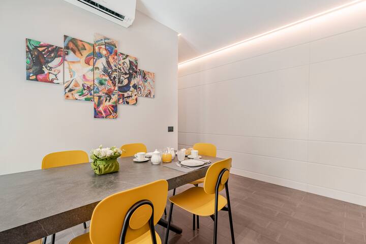 (Roma Centro) Trevi 2 bedr+ balcone- Kasa Trevi gallery image 5