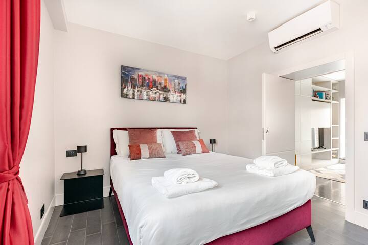 (Roma Centro) Trevi 2 bedr+ balcone- Kasa Trevi gallery image 3